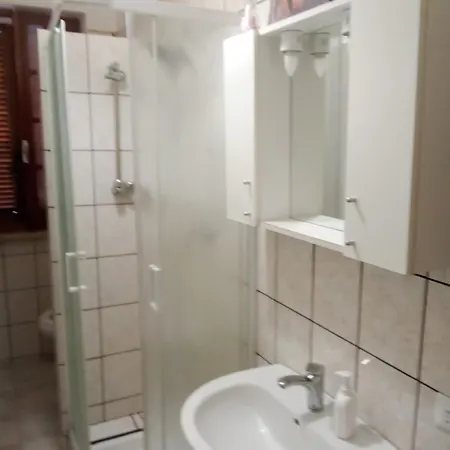 Smeralda Room's *
