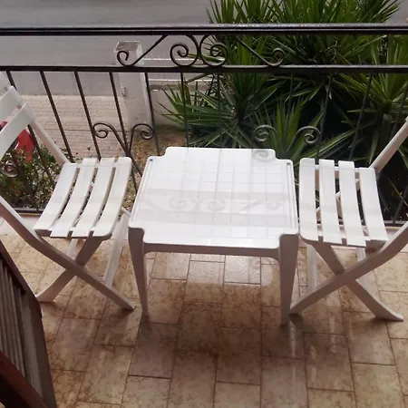 Smeralda Room's Homestay Olbia