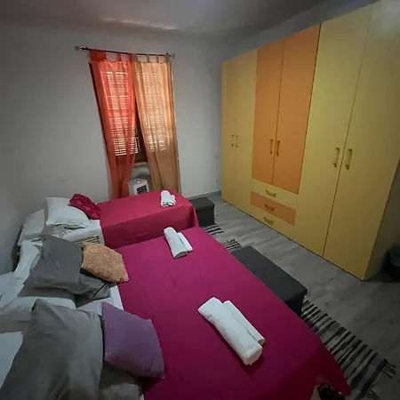 Smeralda Room's ホームステイ